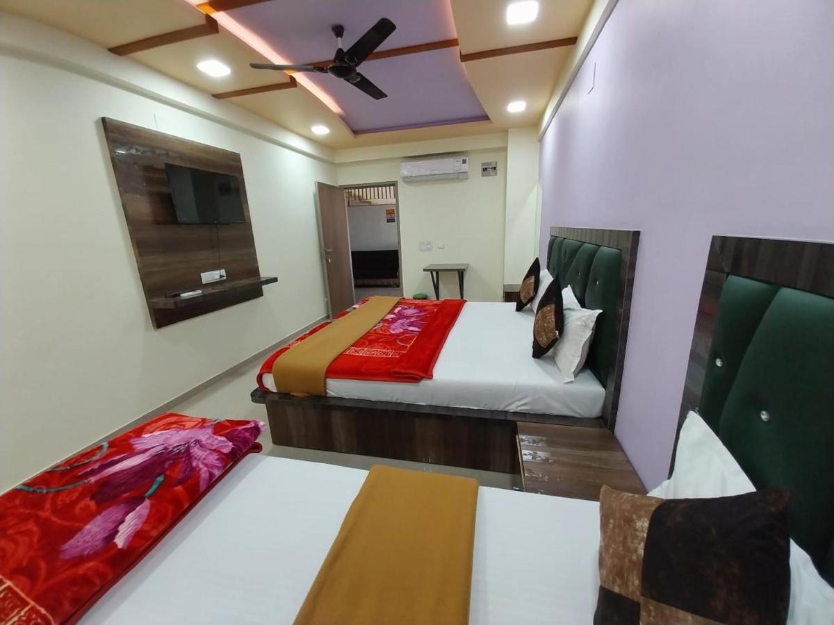Hotel Ggc Inn อาเมดาบัด ภายนอก รูปภาพ