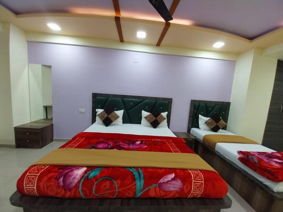 Hotel Ggc Inn อาเมดาบัด ภายนอก รูปภาพ