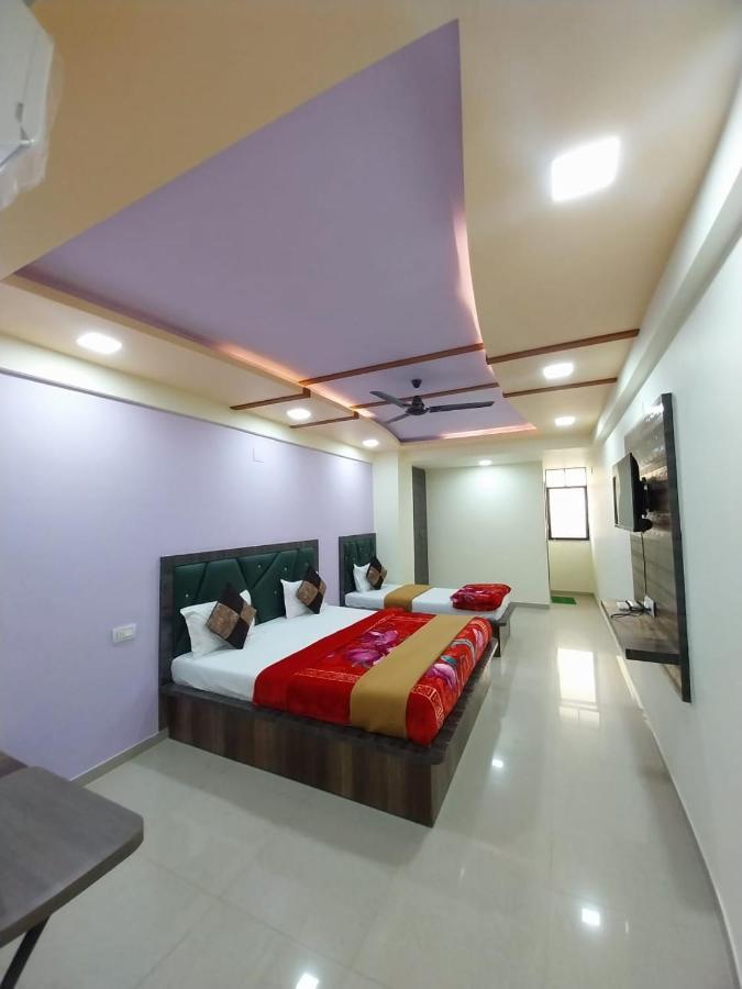 Hotel Ggc Inn อาเมดาบัด ภายนอก รูปภาพ